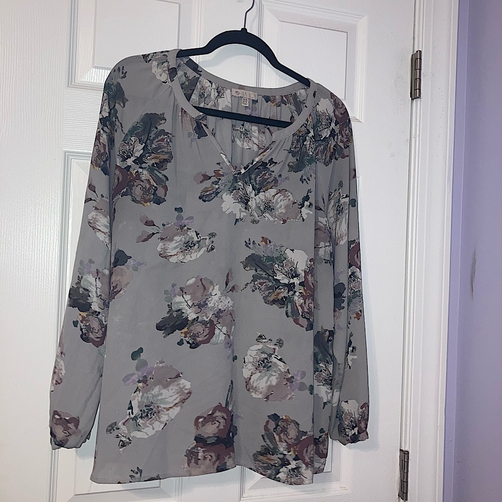 XL GREY FLOWER BLOUSE